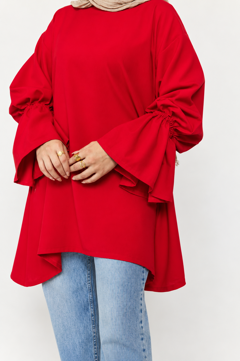Ruffle-sleeve nursing tunic styled without belt